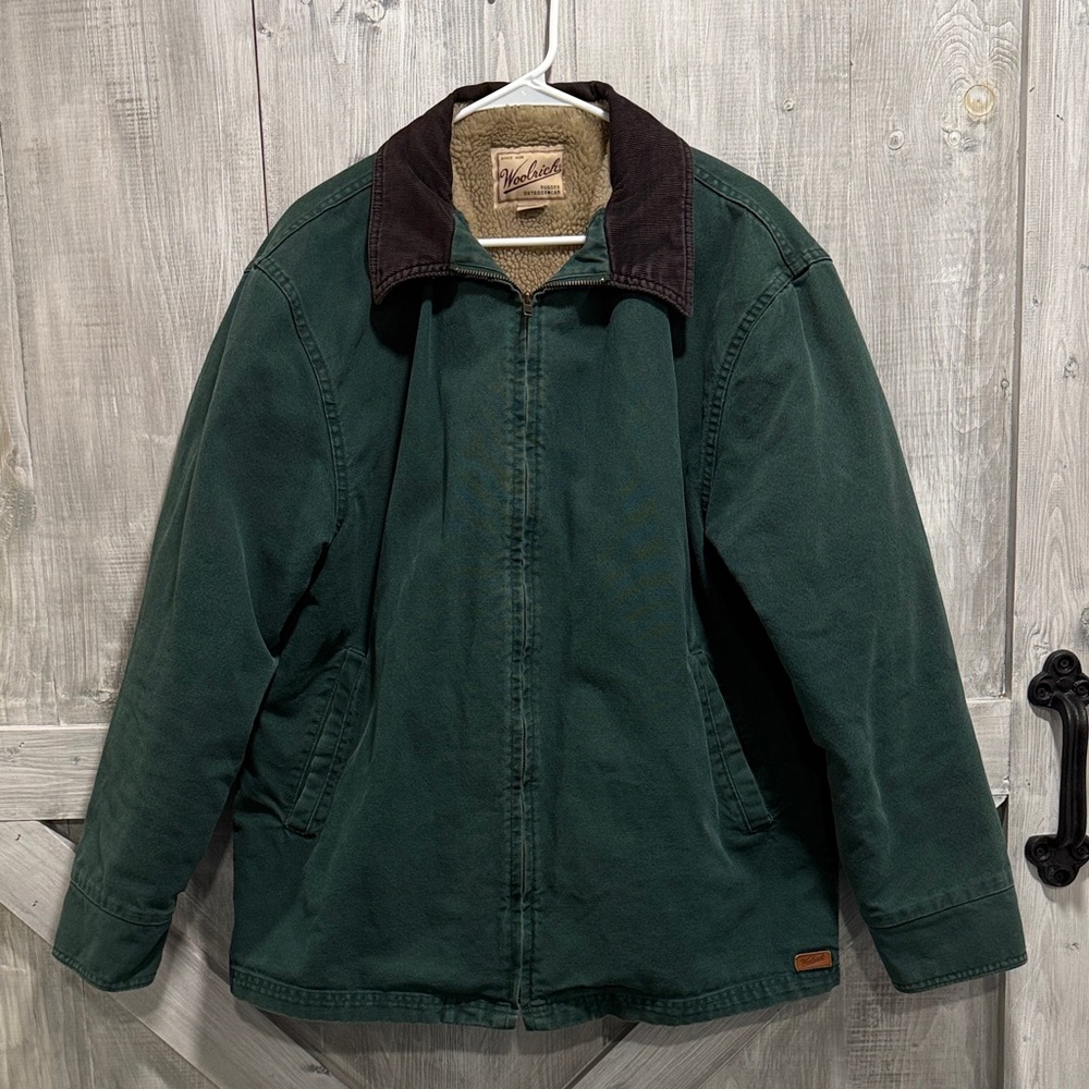 Men’s size L vintage Woolrich hunter green Sherpa lined barn coat with zipper F2